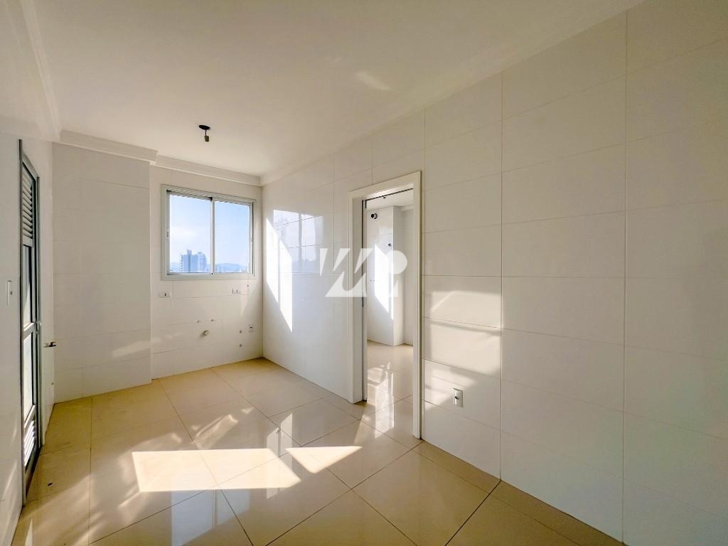 Apartamento em Centro, Palhoça. 3 quartos, 178m². Imagem 3 de 10